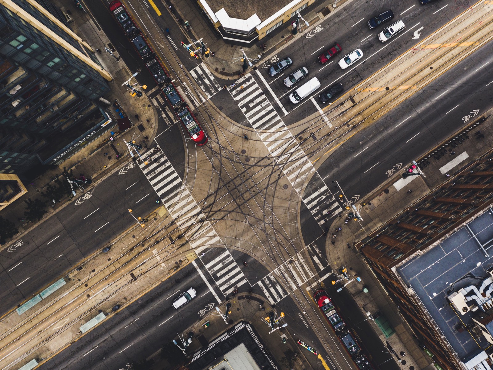 Aerial view of the intersection of Oxford and Richmond
